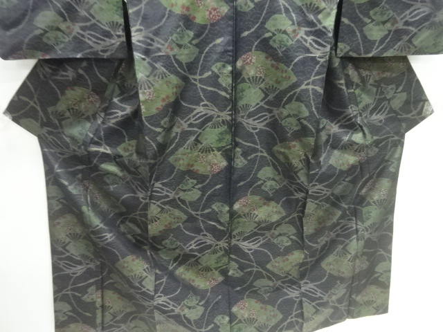  扇に花模様織り出し本場泥大島紬着物